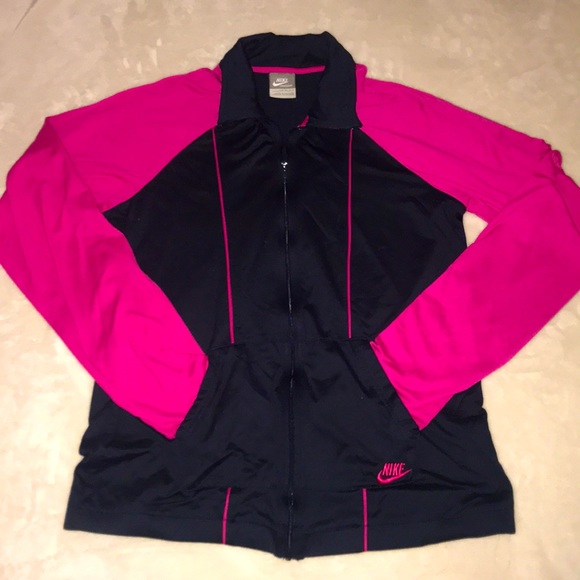 Nike Sweaters - Nike Sportswear sweater for women